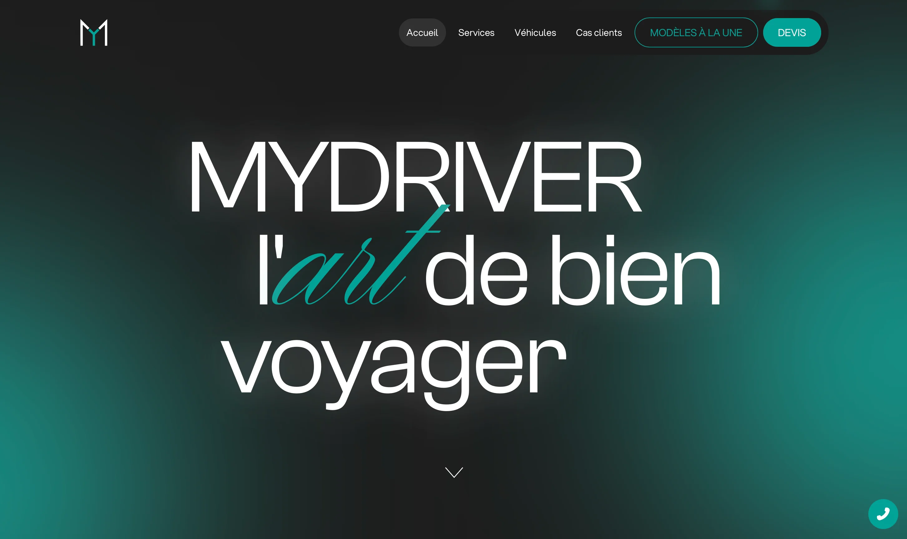 Website header with logo, navigation menu in French, and large text reading 'MYDRIVER l'art de bien voyager' on a dark teal gradient background.